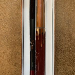 Kylie Cosmetics lip kit in Vixen